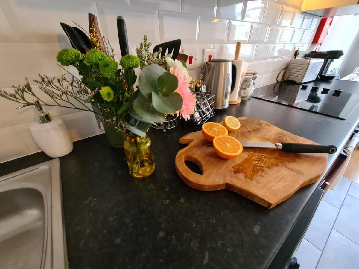Coopers, Ground Floor Apartment With 2 Bedrooms And 2 Bathrooms Within A Georgian Listed Building Burton-upon-Trent Eksteriør bilde