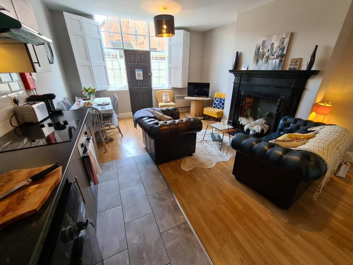 Coopers, Ground Floor Apartment With 2 Bedrooms And 2 Bathrooms Within A Georgian Listed Building Burton-upon-Trent Eksteriør bilde