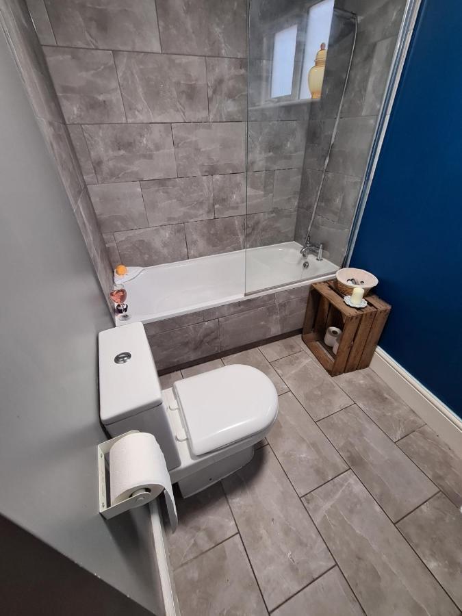 Coopers, Ground Floor Apartment With 2 Bedrooms And 2 Bathrooms Within A Georgian Listed Building Burton-upon-Trent Eksteriør bilde