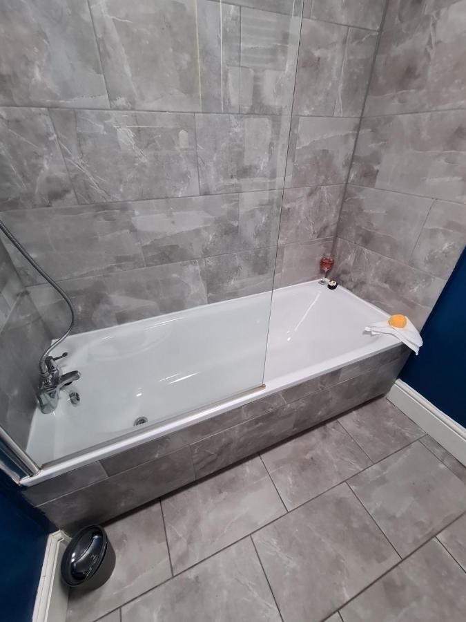 Coopers, Ground Floor Apartment With 2 Bedrooms And 2 Bathrooms Within A Georgian Listed Building Burton-upon-Trent Eksteriør bilde
