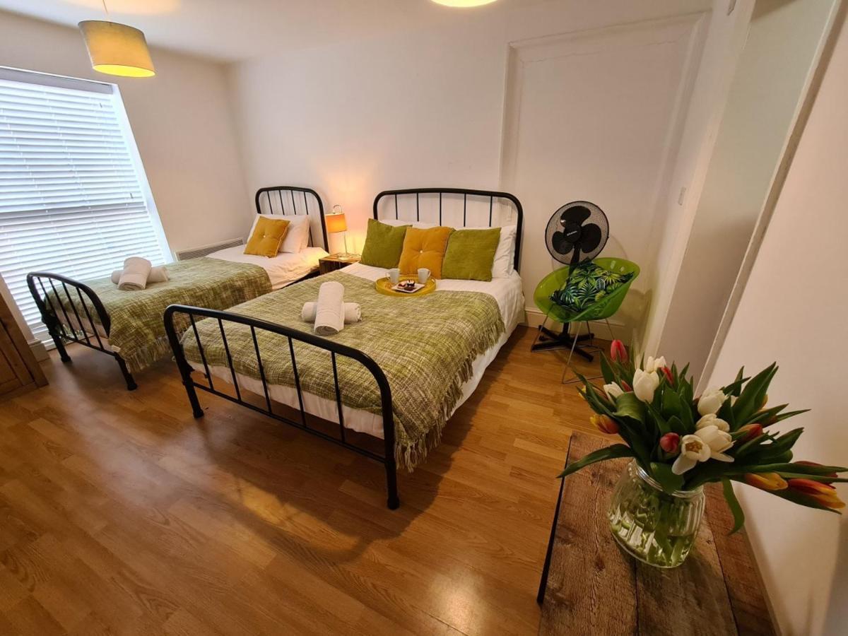 Coopers, Ground Floor Apartment With 2 Bedrooms And 2 Bathrooms Within A Georgian Listed Building Burton-upon-Trent Eksteriør bilde